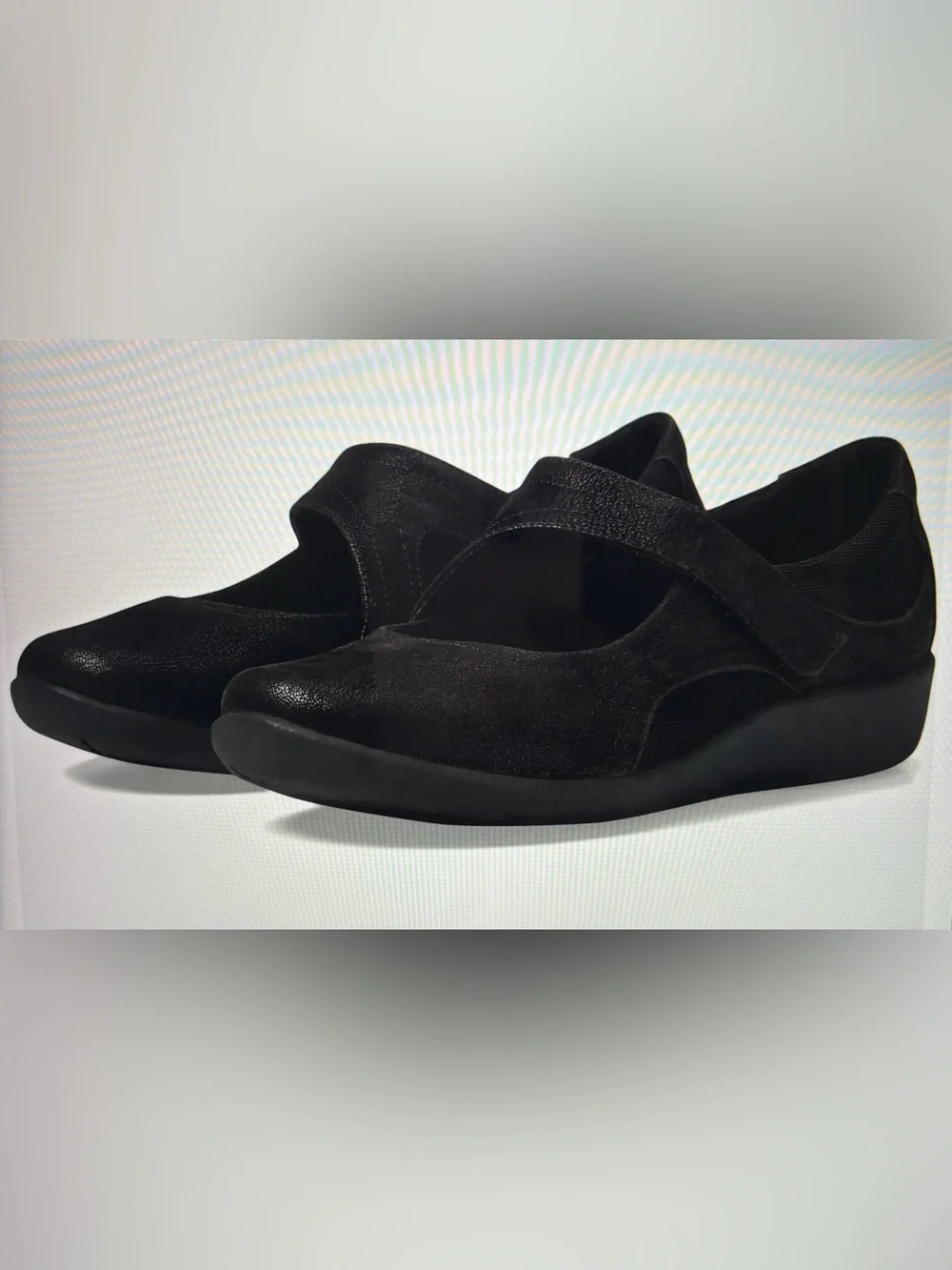Clarks Sillian 2.0 Bella Nubuck Mary Jane Strap Loafers Size 9 Like NEW